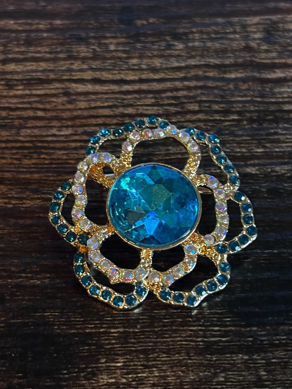 Mint Gold-Tone‎ Brooch with Bright Blue and Teal Crystals